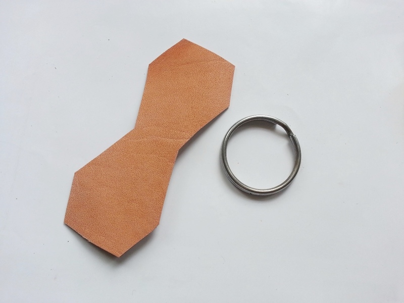 Create Simple Leather Key-fob 4 20151007 113235 - Create Simple Leather Key-fob