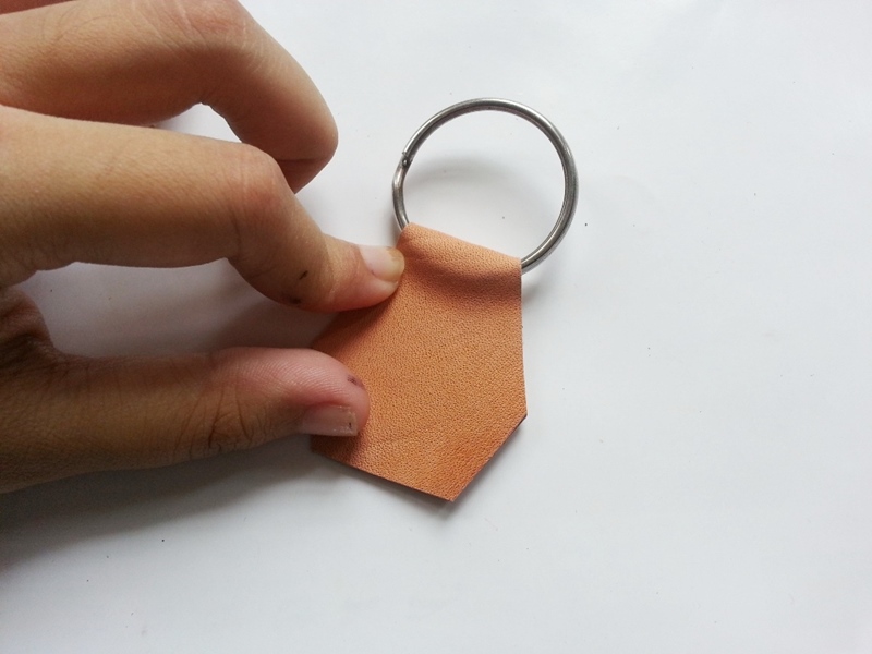 Create Simple Leather Key-fob 6 20151007 113427 - Create Simple Leather Key-fob