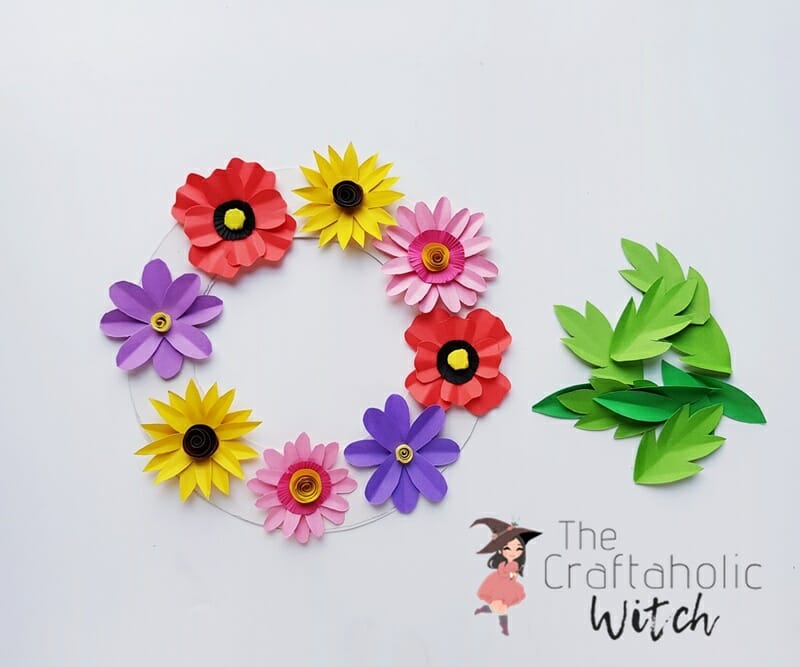 DIY Beautiful Paper Flower Wreath 2 paper flower wreath