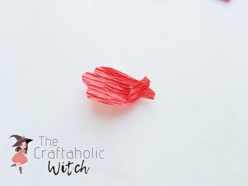 Small Paper Flowers step 2: Overlap sides