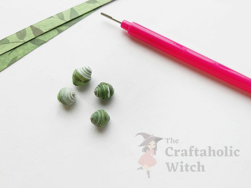 making  paper beads step 8