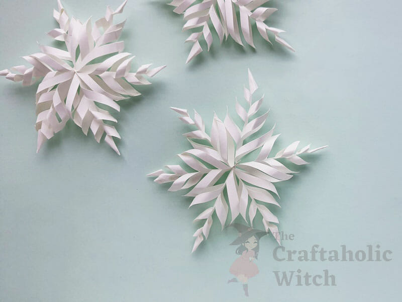how to make 3d paper snowflakes