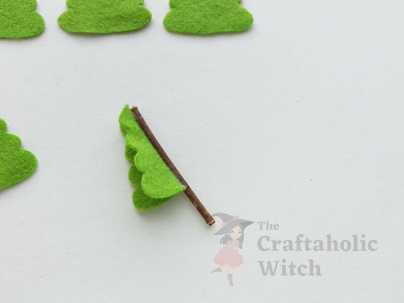 Step 3: Attaching the First Pattern on the Twig