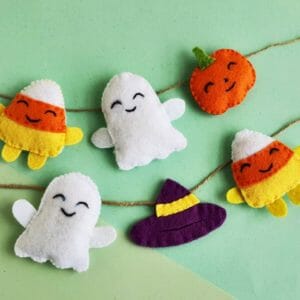 how to make Halloween garland