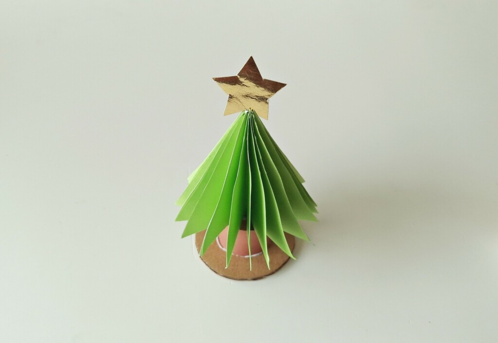 Paper Christmas Tree Steps 13 - Make a 3D Paper Christmas Tree (Tutorial with Free Template)