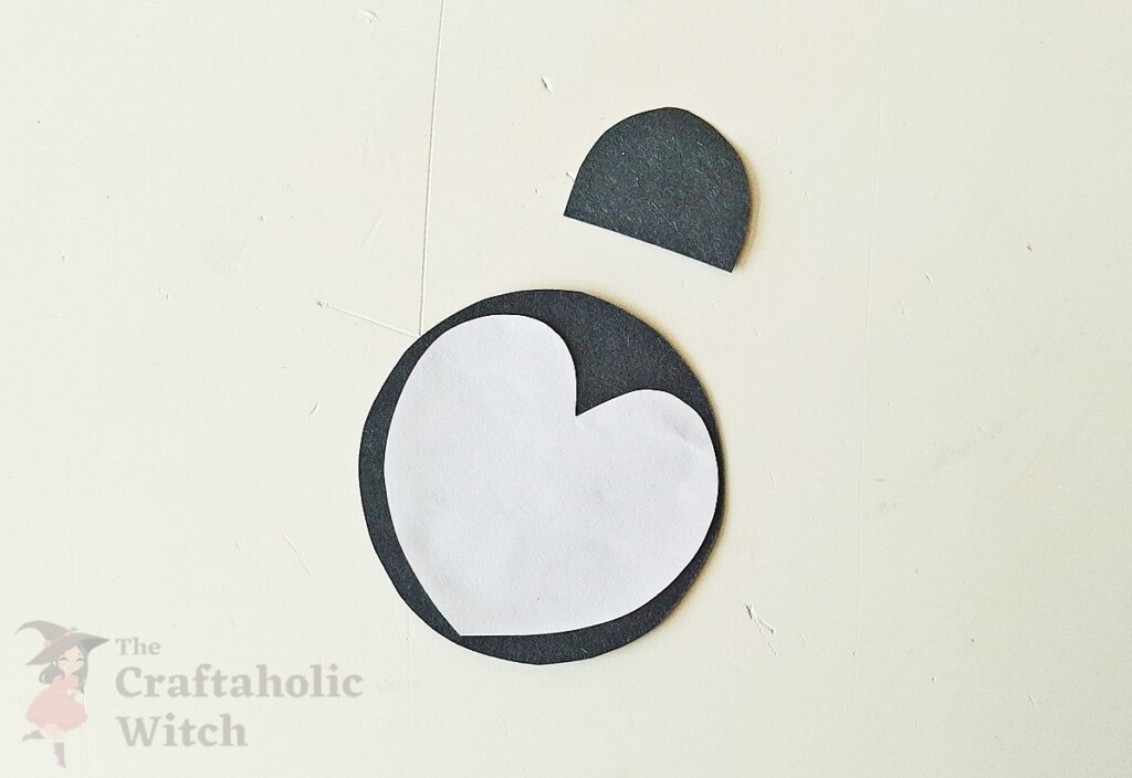 Easy Valentine's Day Ladybug Card with Sliding Heart Wings (free Template) 4 Step 2: Attach the Heart-Shaped Card to the Base