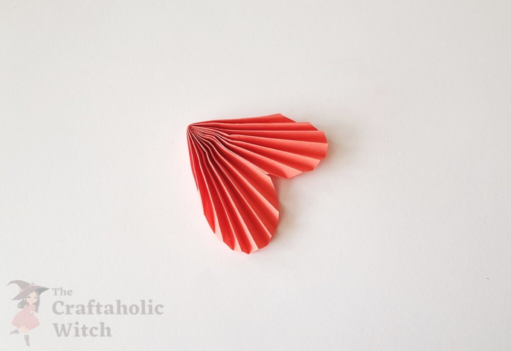 Paper Heart Steps 9 - Easest 3D Paper Hearts for Valentine&rsquo;s Day (with Video)