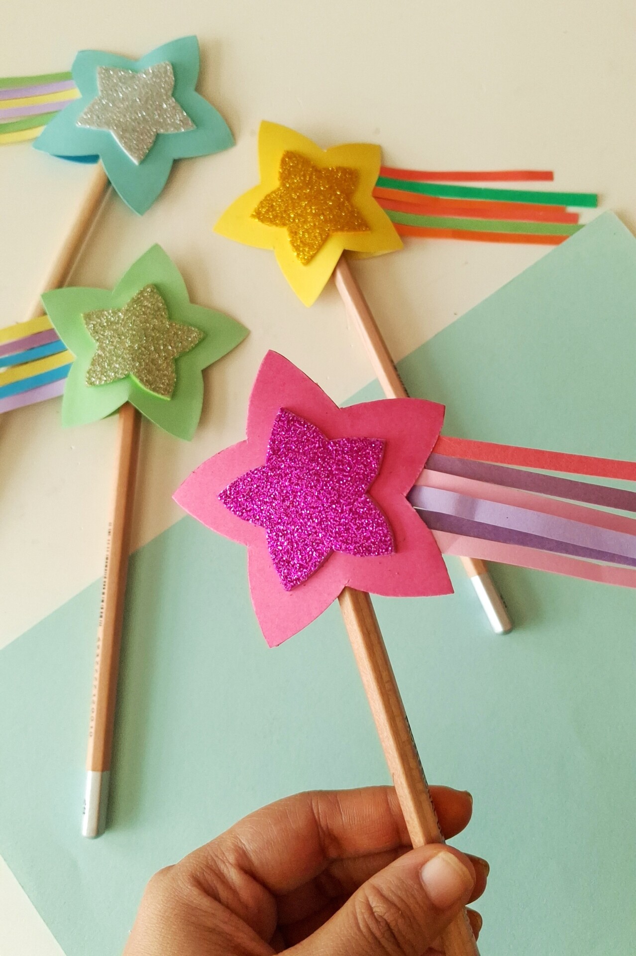 paper star pencil topper
