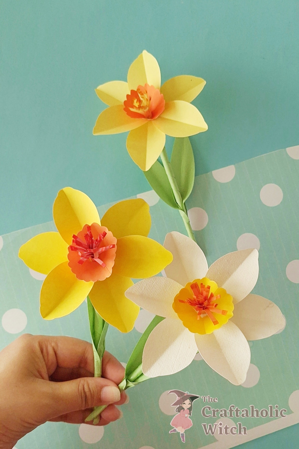 How to Make Paper Daffodils (Free Template + Video Tutorial) 21 Papercraft Daffodil Long Image 1 - How to Make Paper Daffodils (Free Template + Video Tutorial)