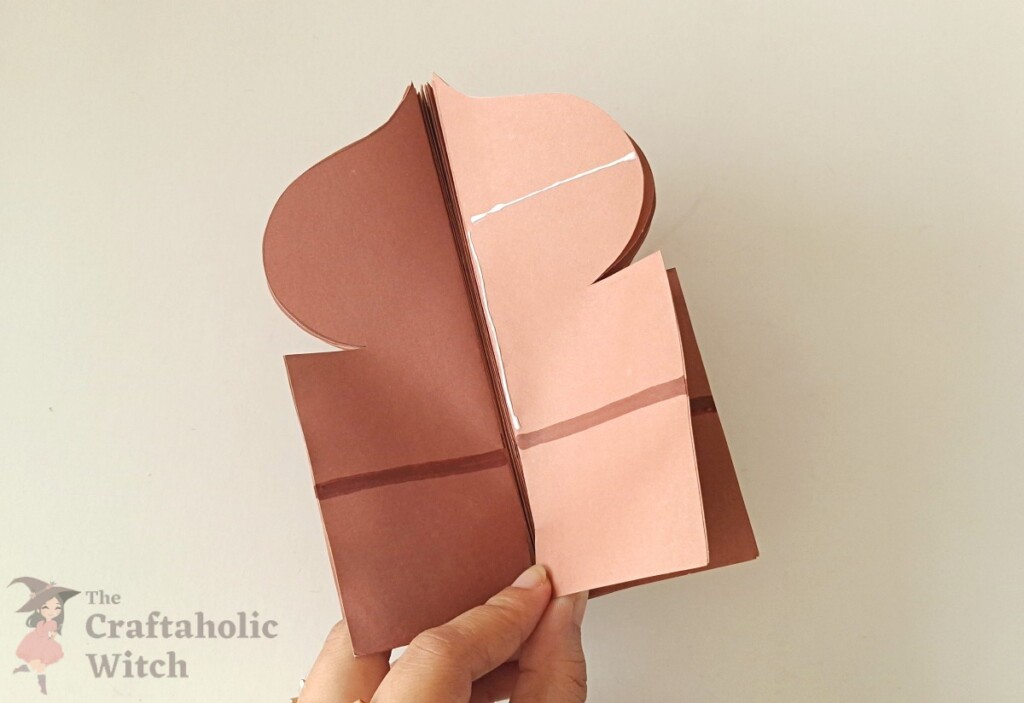 Ramadan decor step 13 - glue side Glue applied along the dome center of the outer side pattern to close the 3D form