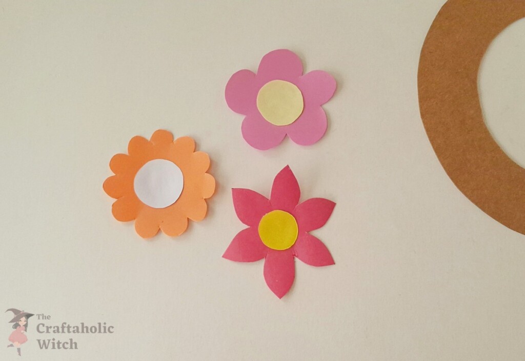 Mothers Day Paper Flower Wreath Steps 2 - How to Make a Paper Flower Wreath for Mother’s Day