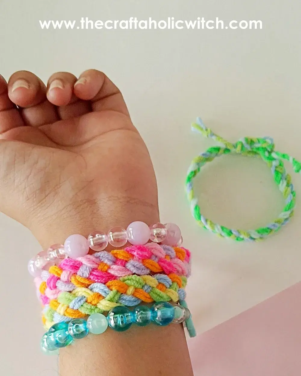 How to make an easy braided friendship bracelet pin