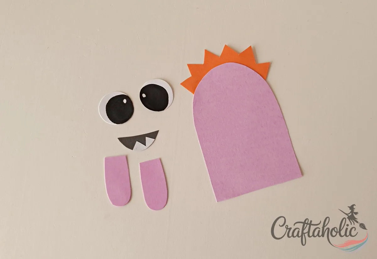 DIY Monster Bookmarks (Easy Paper Craft for Kids) 9 Choosing a mouth, teeth, and head-scale pattern for the second monster bookmark